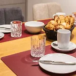 Gulfhof Alt-addenhausen * نايهالينجازييل